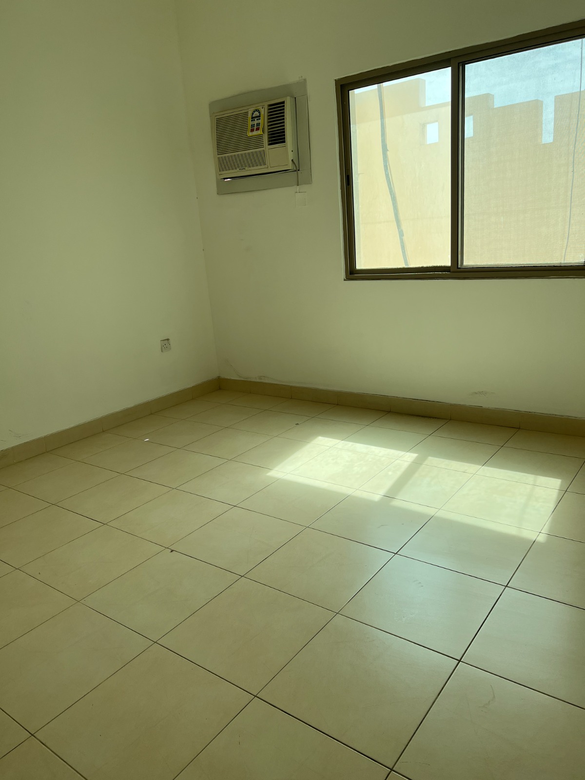 Semi Furnished Commercial Apartment For Rent In Tubli
