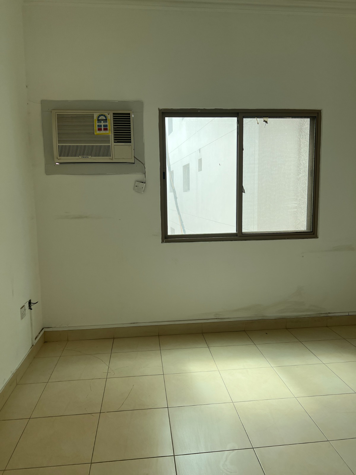 Semi Furnished Commercial Apartment For Rent In Tubli