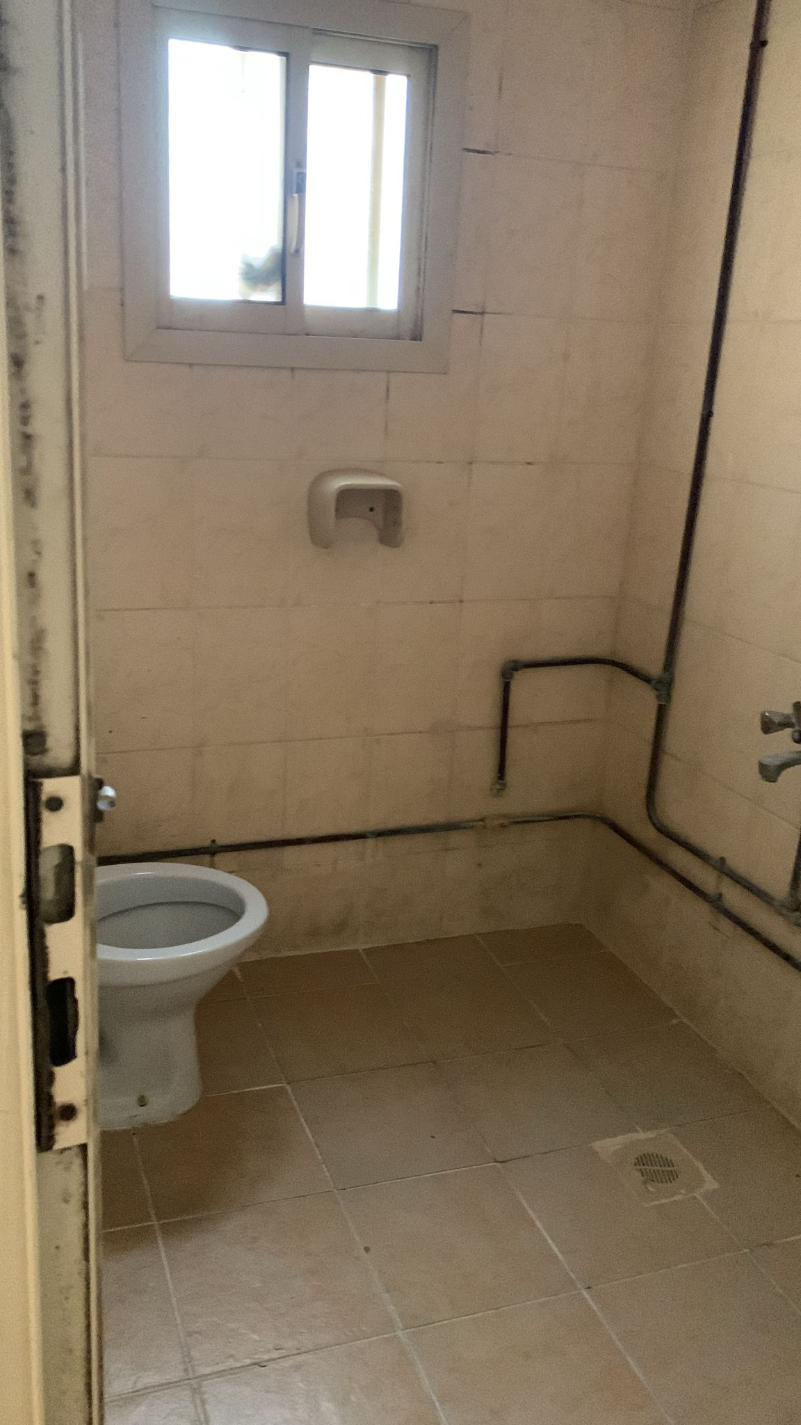 Fully Furnished Commercial Flat For Rent In Muharraq