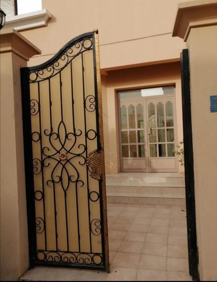 Strategic location Villa for Sale in Saar area.