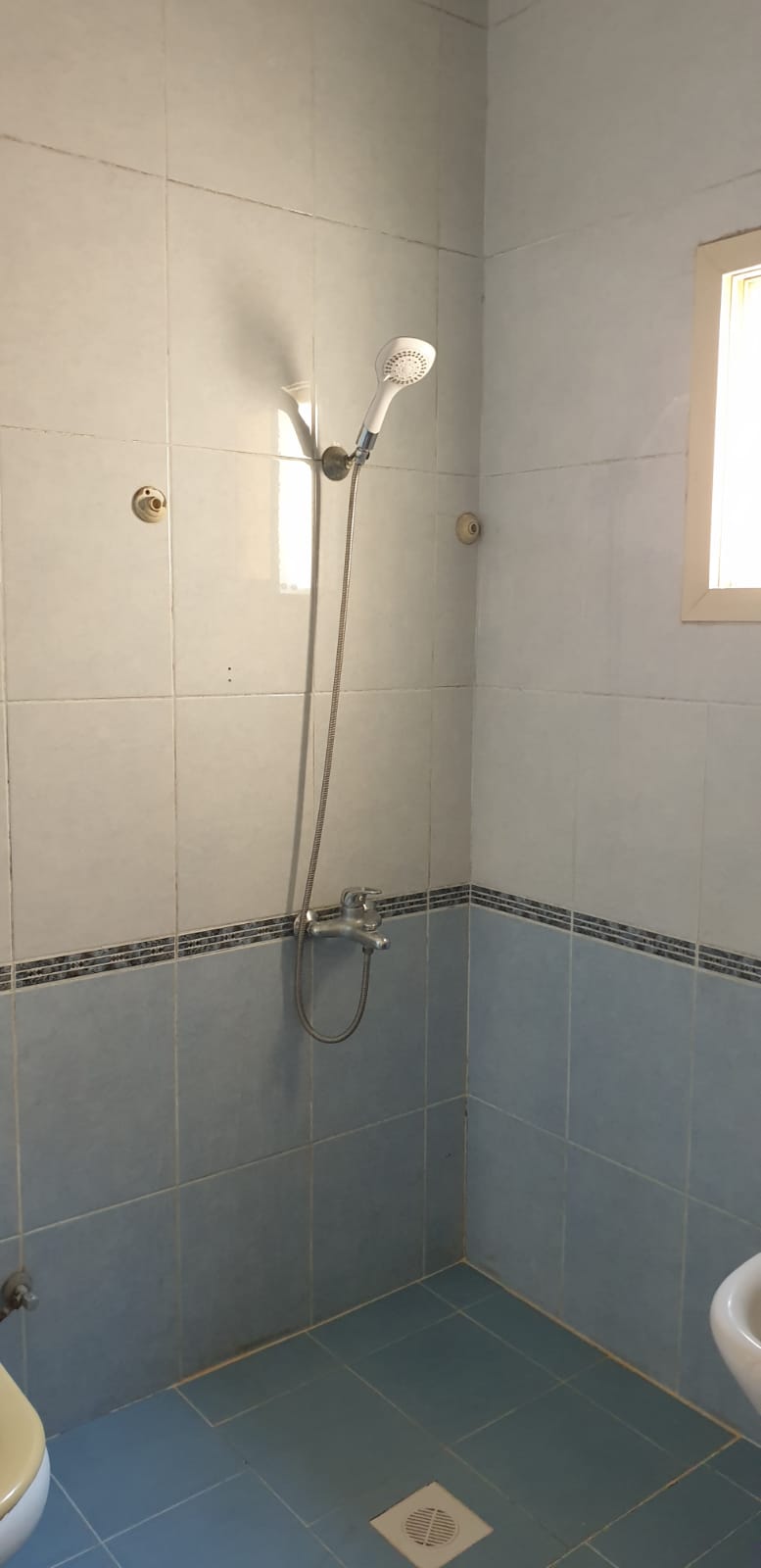 Spacious Apartment for Rent in Jannusan