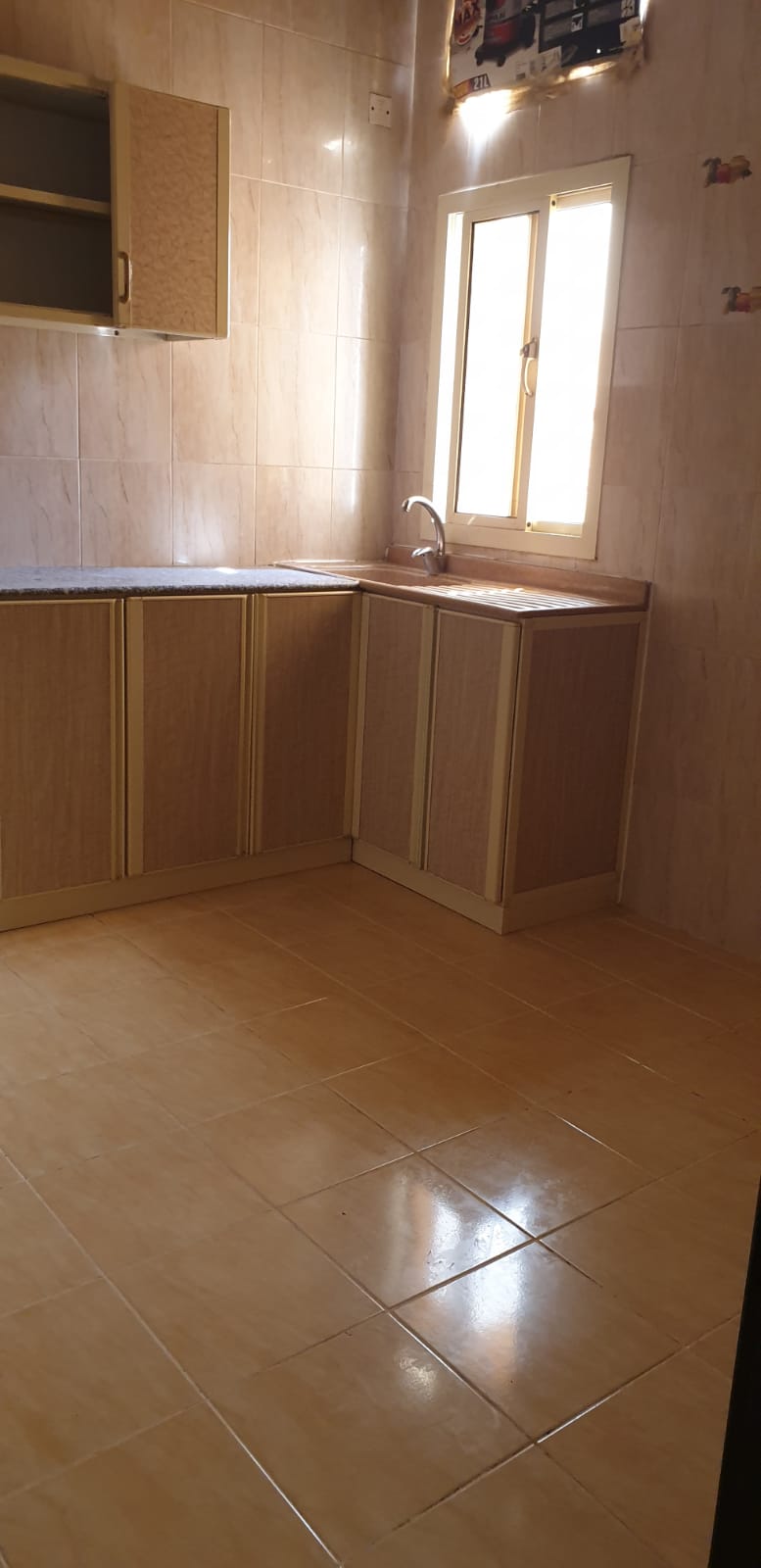 Spacious Apartment for Rent in Jannusan