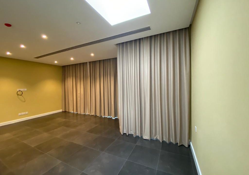 WhatsApp Image 2023-05-03 at 1.15.01 PM (10)