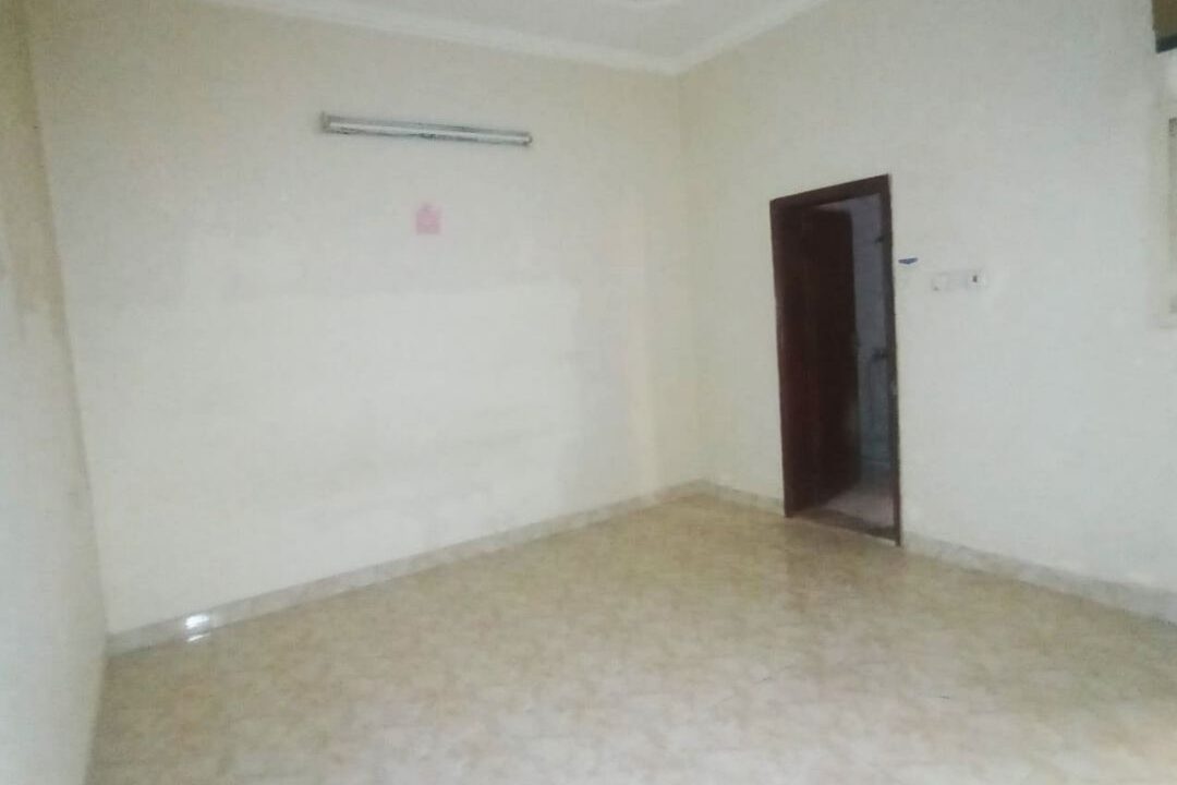 WhatsApp Image 2025-12-03 at 9.49.52 AM (4)